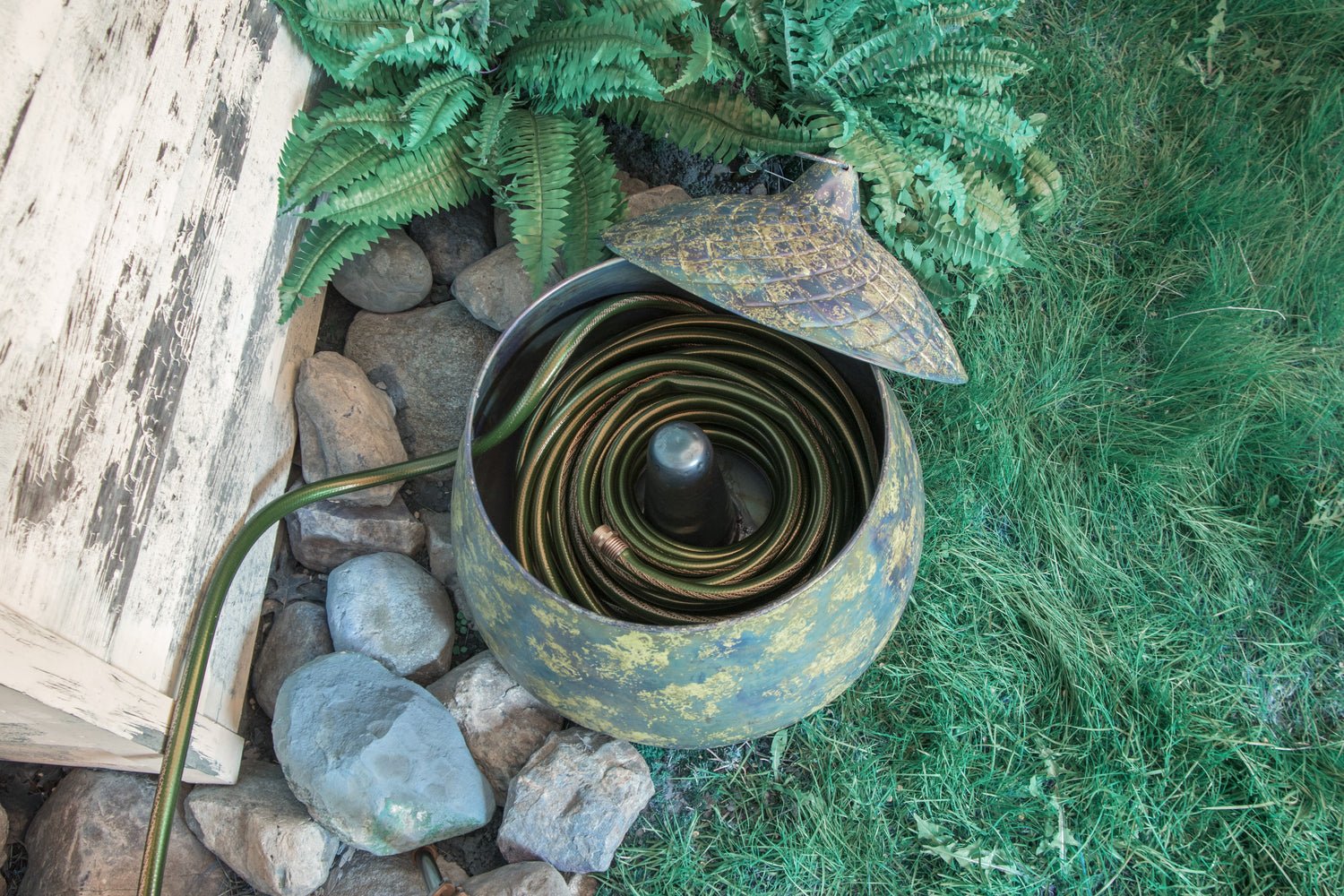 Copper Finish Acorn Hose Pot - Image 3