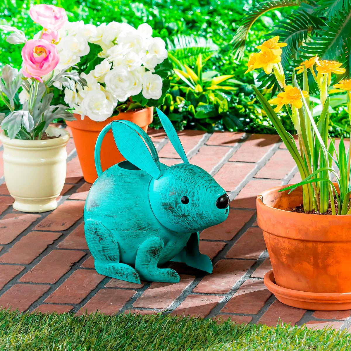 Rabbit Watering Can D, 64 oz